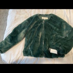 Faux fur teal coat with front zipper L NWT